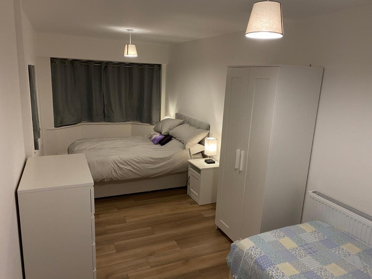 Apartment Adorable One-bedroom Flat With Patio Garden.